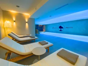 Image of Brit Hotel Piscine & Spa - Fougères