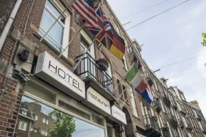 Image of Hotel Larende