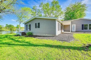 Image of Near Hiking & Fishing: Dale Home w/ Deck!