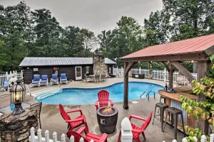 Image of Carters Hideaway by Fairy Stone Pool and Hot Tub