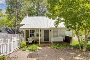 Image of Charming Home Less Than 2 Mi to Downtown Hendersonville!