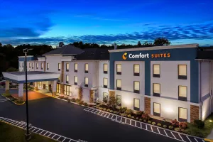 Image of Comfort Suites Knoxville West - Farragut