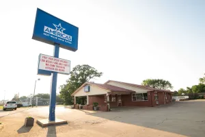 Image of Americas Best Value Inn and Suites Siloam Springs