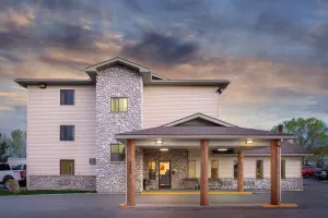 Image of Super 8 by Wyndham Billings