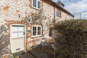 Image of Driftwood Cottage Holme next the sea pets go free