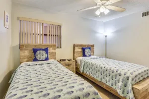 Image of Emerald Isle 204