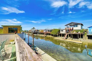 Image of Peaceful Eureka Beach Cottage w/ 30-foot Dock