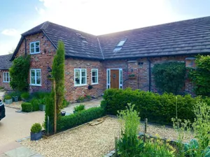 Image of Luxury Accom With Pool Henbury Macclesfield