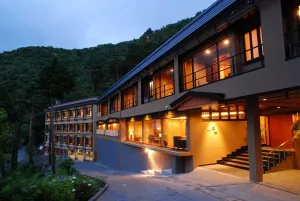 Image of Rakuyu