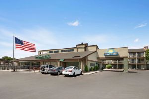 Image of Days Hotel by Wyndham Flagstaff