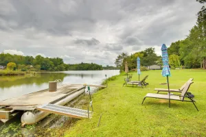 Image of Cottage w/ Fire Pit & Lake Access in Waterloo!