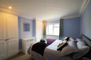 Image of STABLE HOUSE - Eton WINDSOR