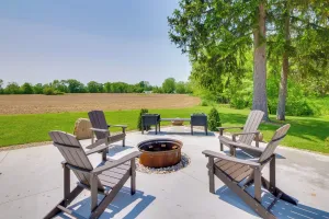 Image of Spacious Massillon Log Cabin with Fire Pit!