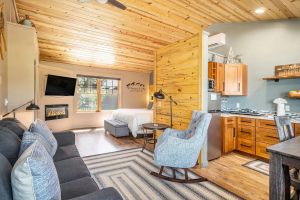 Image of Solitude Longs Peak Suite 201 - Estes Park studio