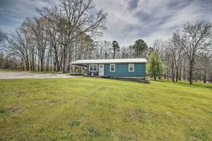 Image of Cozy Hideaway Near Lake Ouachita and Hot Springs!
