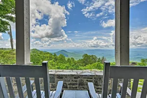 Image of Amazing Historic Home with Stunning Mountain Views!