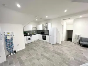 Image of Spacious 3-bed Apartment in London