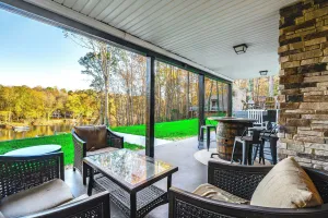 Image of Dock & Hot Tub at High Rock Lake Retreat
