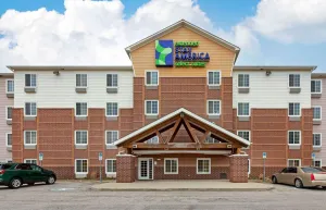 Image of Extended Stay America Select Suites - Cleveland - Airport