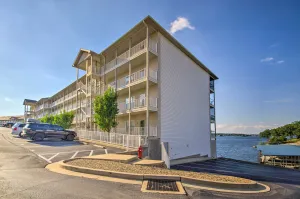 Image of Relax by Pools Top-Floor Lands End Corner Unit