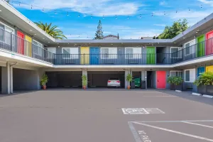 Image of Signature Inn Oakland