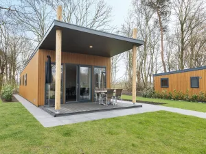 Image of Luxurious Lodge With Airco, Located Beside a Lake
