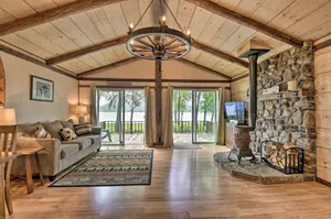 Image of Cozy Lake Champlain Cottage with Beautiful View