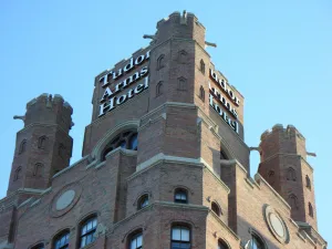 Image of The Tudor Arms Hotel Cleveland - a DoubleTree by Hilton