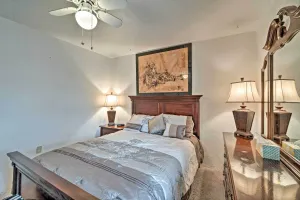 Image of Updated Apartment Walking Distance to Venice Beach
