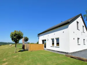 Image of Beautiful, Luxury Home with Sauna, Hot Tub, Private Bathrooms