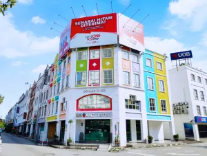 Image of Hotel Zamburger Plaza Mahkota