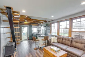 Image of Vickery Cottage on Sandusky Bay with Fire Pit!