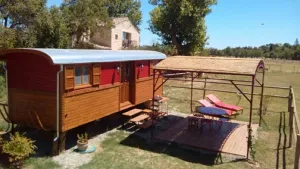 Image of La Nanou'che (roulotte en Camargue)