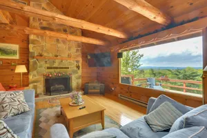 Image of Peaceful Bedford Escape Deck and Stunning Views!