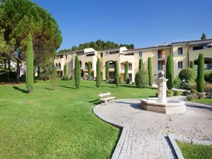 Image of Nice Holiday Home Near the Luberon