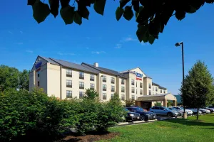 Image of Fairfield Inn & Suites by Marriott Cumberland