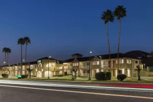 Image of Quality Inn Lake Elsinore I-15