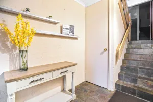 Image of Stylish Retreat Family House 5BRM Wheelers Hill