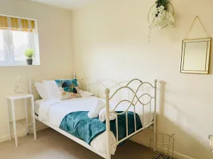 Image of Orchid House in Cambridge