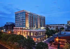 Image of Hilton Garden Inn Nashville Downtown/Convention Center