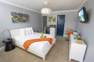 Image of Hollywood Beach Suites and Hotel