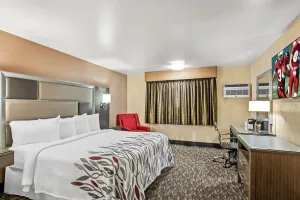 Image of Red Roof Inn Yuba City Bonanza - Marysville