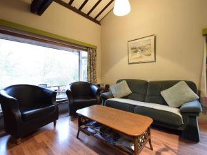 Image of detached chalet in lovely hiking region