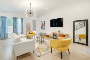 Image of Modern Houston Home with Yard, 3 Mi to Toyota Center