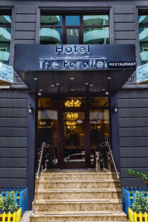 Image of Parallel Hotel