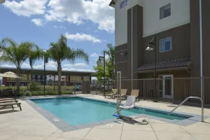 Image of Hampton Inn & Suites Bakersfield North-Airport