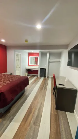 Image of Plaza Inn Motel - Los Angeles area