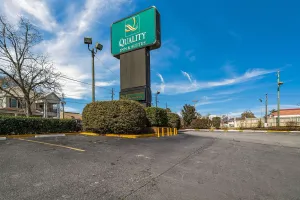 Image of Quality Inn & Suites Conference Center Statesboro Historic District