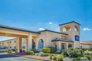 Image of Baymont by Wyndham Tehachapi