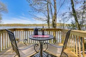 Image of Paddle, Swim, Bike & More: Lake Wallenpaupack Home